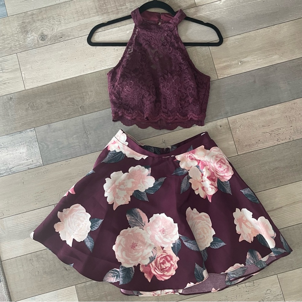 City Triangles Maroon and Floral Ensemble Formal size 3- junior homecoming l